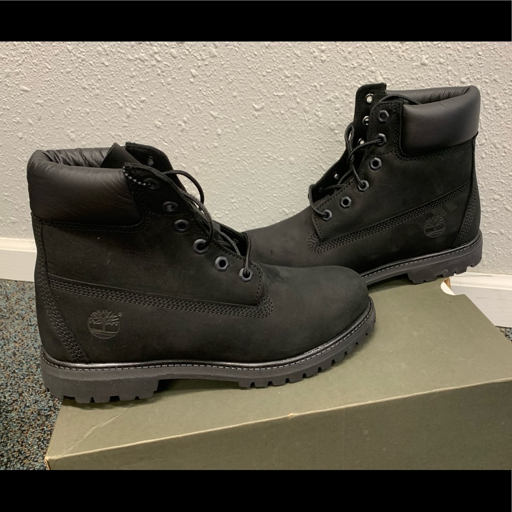 Women’s size 9 timberland boots